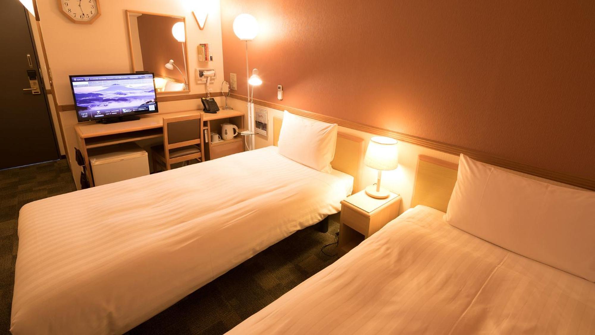 Toyoko Inn Higashi-Hiroshima Saijo Ekimae חדר תמונה
