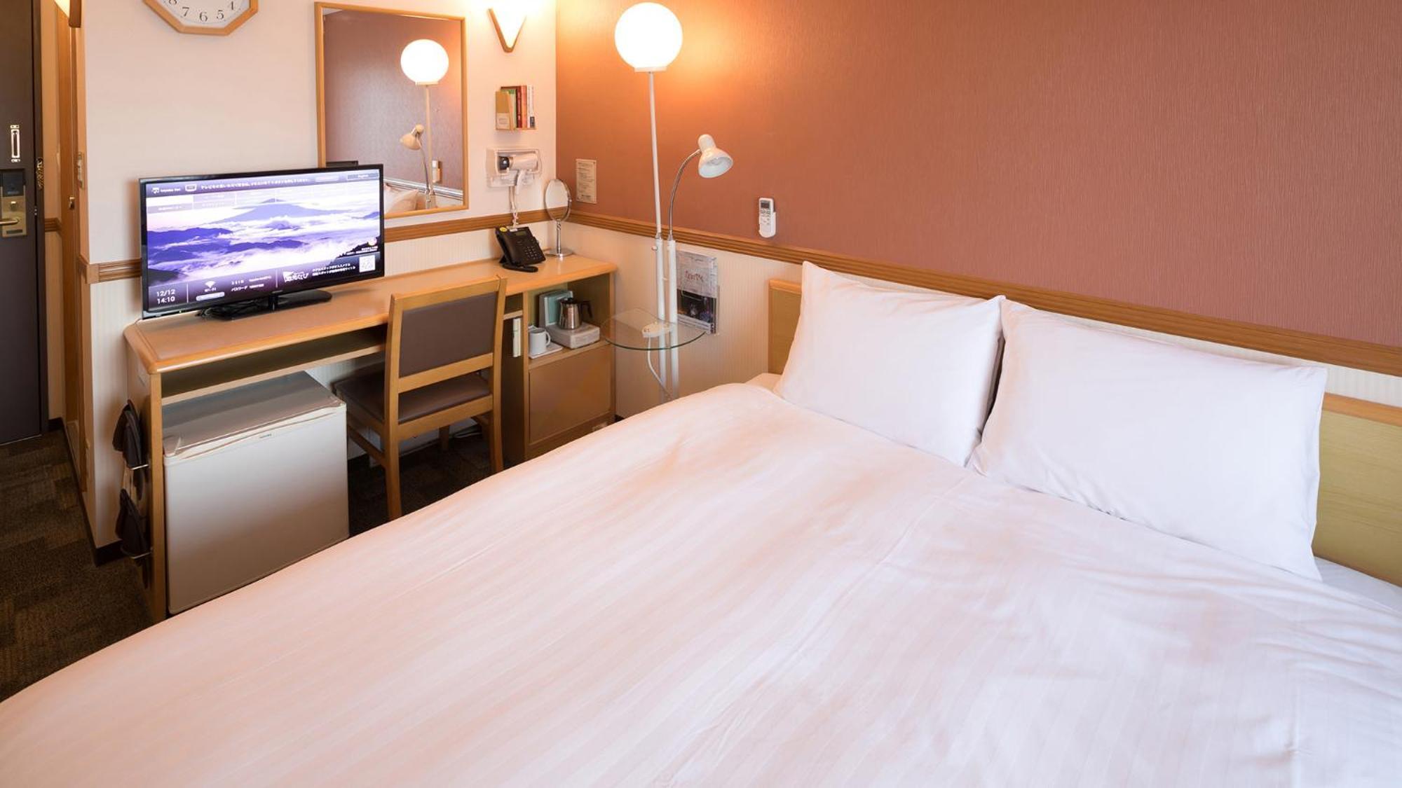 Toyoko Inn Higashi-Hiroshima Saijo Ekimae חדר תמונה