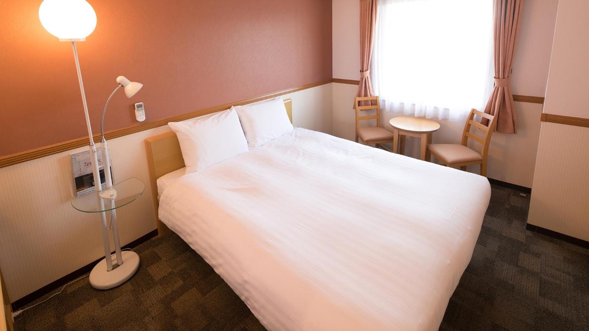 Toyoko Inn Higashi-Hiroshima Saijo Ekimae חדר תמונה