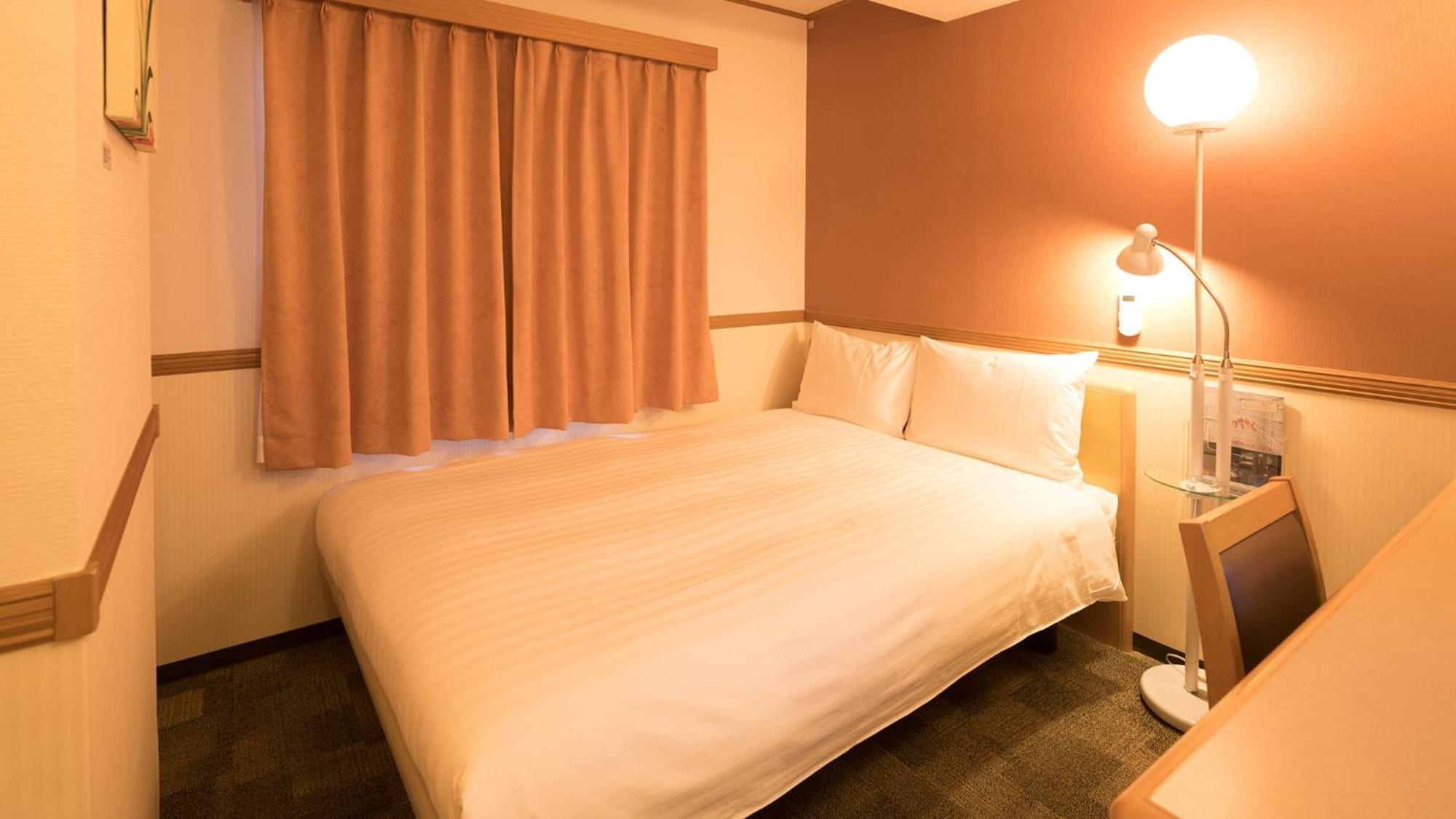 Toyoko Inn Higashi-Hiroshima Saijo Ekimae חדר תמונה